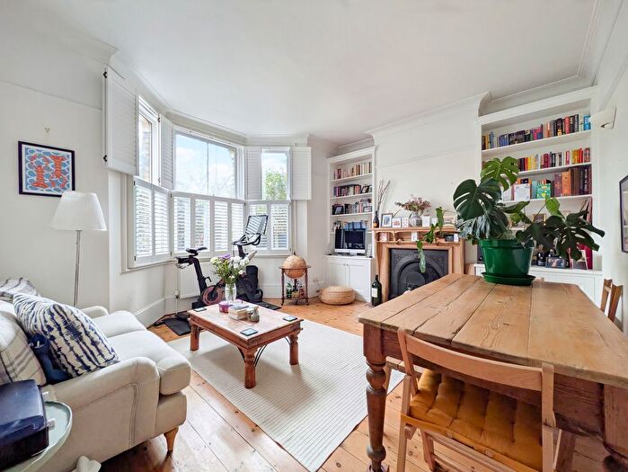 2 Bedroom Terraced House To Rent In South Croxted Road, London, SE21