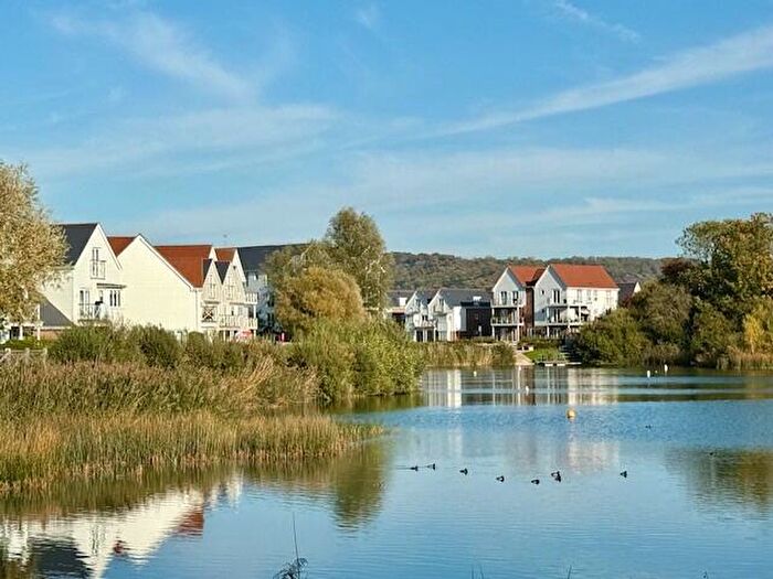 2 Bedroom Apartment For Sale In Walters Close, Snodland, ME6