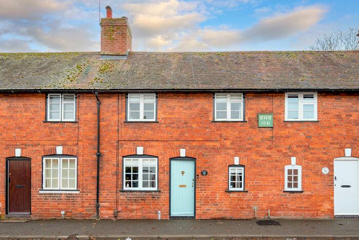 2 Bedroom Terraced House To Rent In Wilsons Road, Knowle, B93