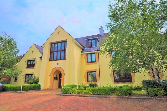 2 Bedroom Ground Flat To Rent In Forster Road, GU2