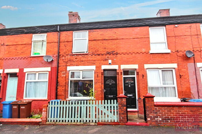 2 Bedroom Terraced House For Sale In Springfield Avenue, Reddish, SK5