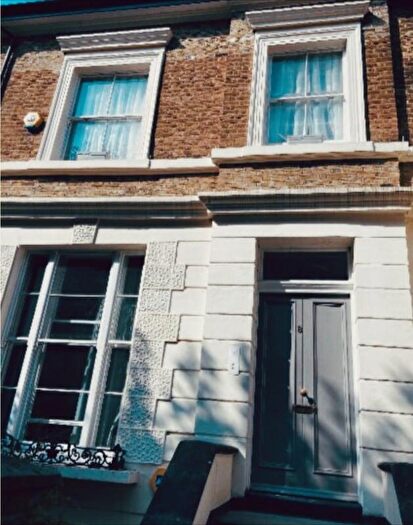 3 Bedroom Flat For Sale In Oxford Road London, NW6