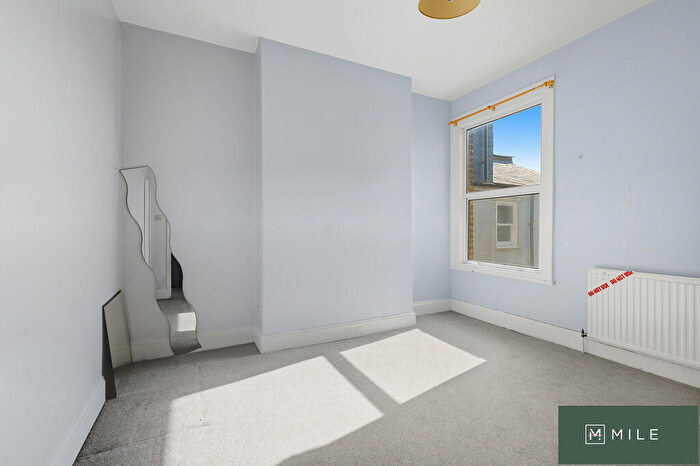 2 Bedroom Apartment For Sale In Herbert Gardens, London, NW10