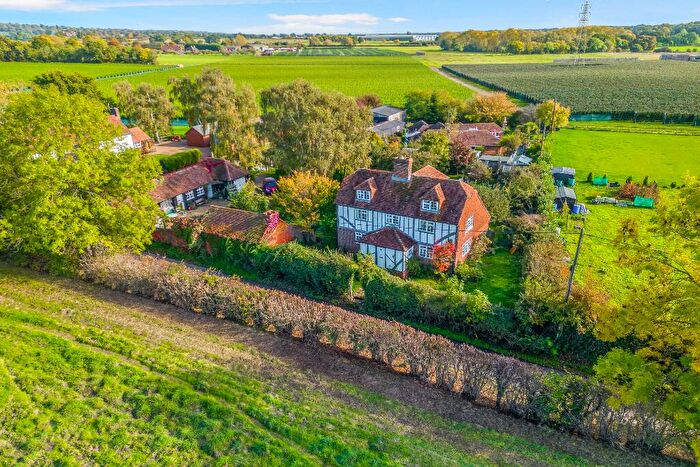 4 Bedroom Detached House For Sale In George Street, Hunton, Maidstone, ME15