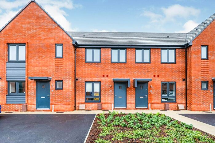 2 Bedroom Terraced House To Rent In Chalk Way, PO6