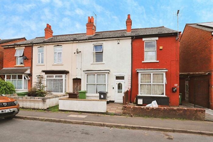 3 Bedroom Terraced House For Sale In Bruford Road, Wolverhampton, WV3