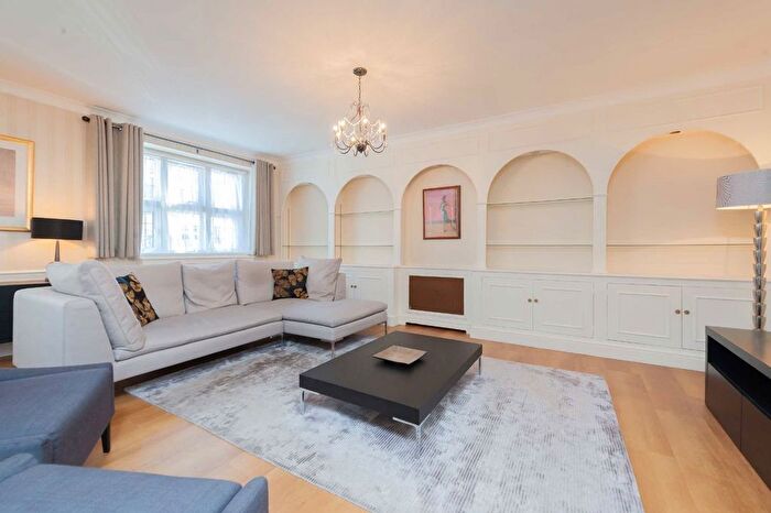 3 Bedroom Detached House To Rent In Kensington High Street, London, W8