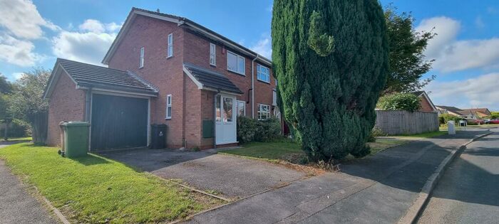 2 Bedroom House To Rent In Compton Drive, Sutton Coldfield, B74