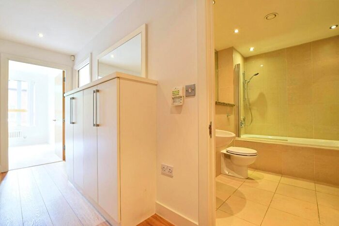 2 Bedroom Apartment To Rent In Green Lane, Wilmslow, Cheshire, SK9