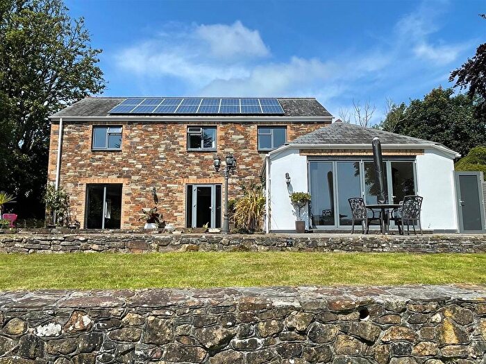 4 Bedroom Detached House For Sale In Penhalls Way, Playing Place, Truro, TR3
