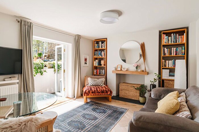 1 Bedroom Flat For Sale In Shrubland Road, London, E8