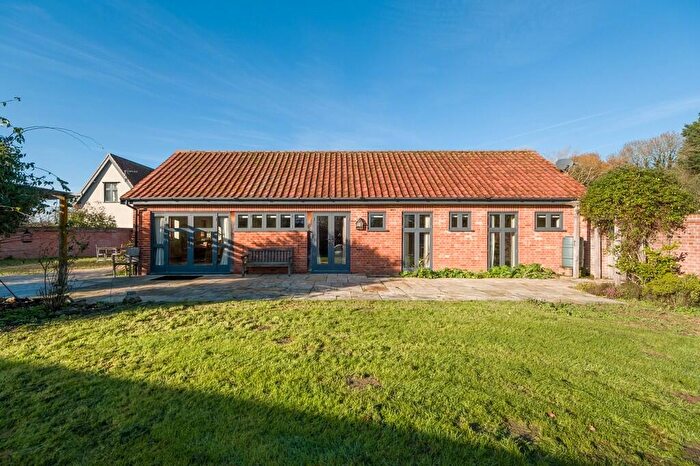 3 Bedroom Barn Conversion For Sale In Brome, Eye, IP23