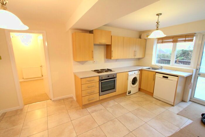 3 Bedroom Terraced House To Rent In Church View, Banbury, Oxon OX16