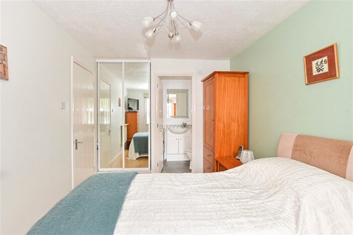 3 Bedroom Semi-Detached House For Sale In Bridge Farm Road, Uckfield, East Sussex, TN22