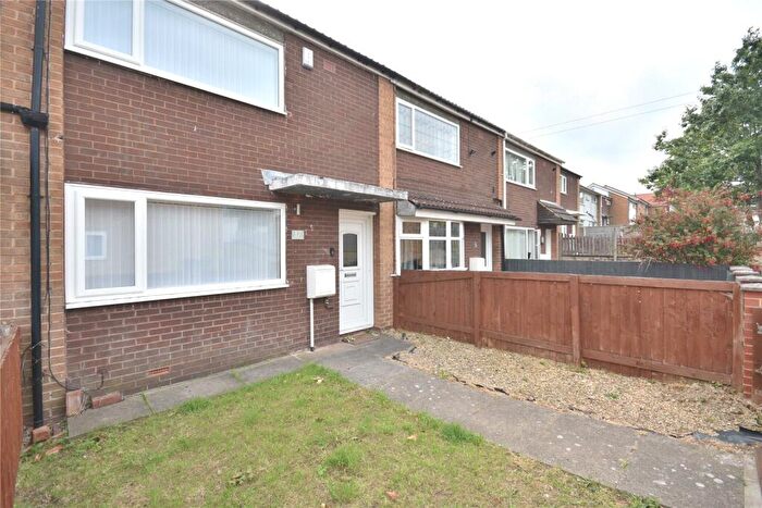 2 Bedroom Terraced House For Sale In Farndale Gardens, Leeds, West Yorkshire, LS14