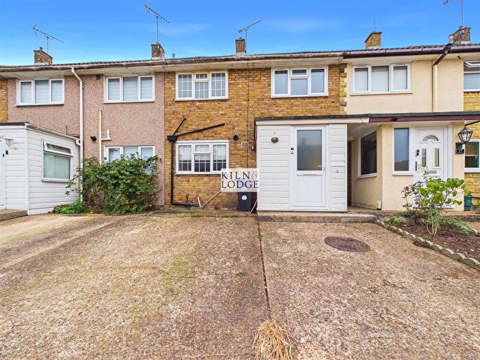 3 Bedroom Terraced House For Sale In Dengayne, Basildon, SS14