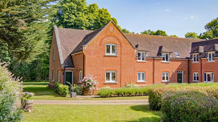 3 Bedroom Flat For Sale In Great Ashfield, Bury St. Edmunds, IP31