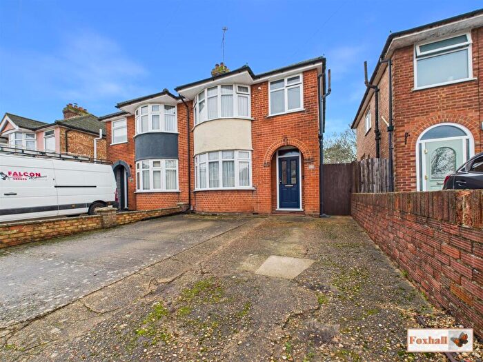 3 Bedroom Semi Detached House For Sale In Brunswick Road, Ipswich, IP4