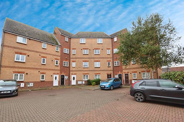 2 Bedroom Flat For Sale In Admiral Way, Hartlepool, TS24