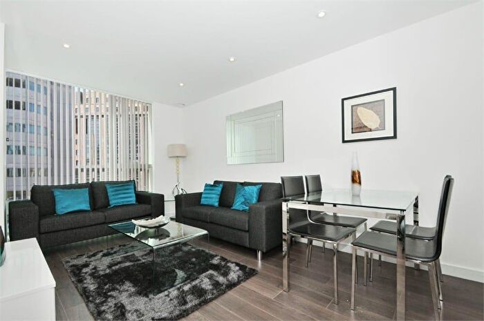 2 Bedroom Apartment To Rent In Tennyson Apartments, Saffron Central Square, Croydon, CR0