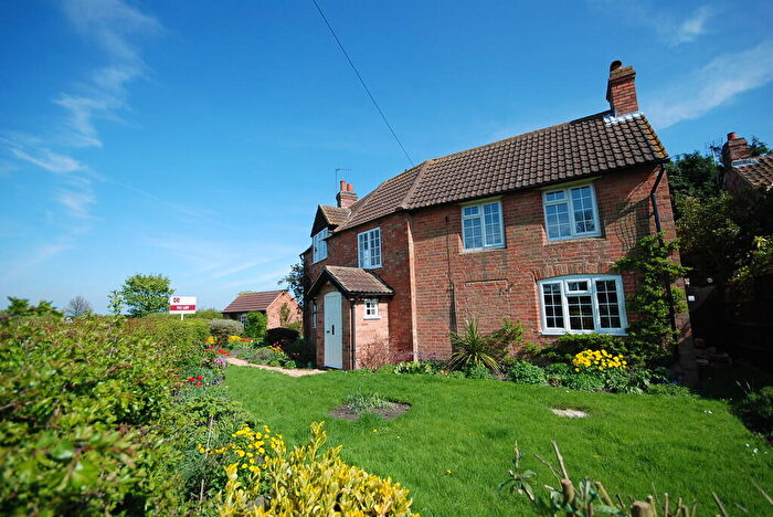 3 Bedroom Cottage To Rent In Main Road, Hawksworth, NG13