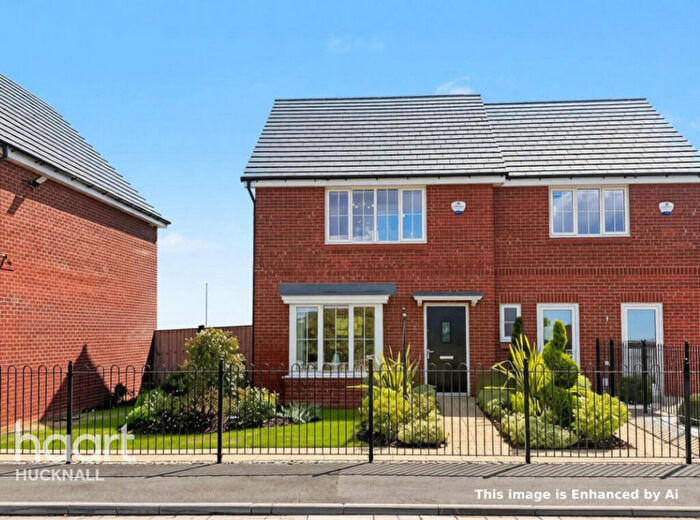 3 Bedroom End Of Terrace House For Sale In Garvey Galde, Nottingham, NG5