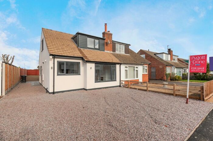 3 Bedroom Semi-Detached House For Sale In Belvoir Gardens, Great Gonerby, Grantham, NG31