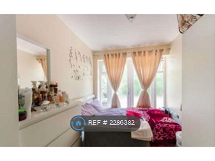 1 Bedroom Flat To Rent In Willesden Green, London, NW2