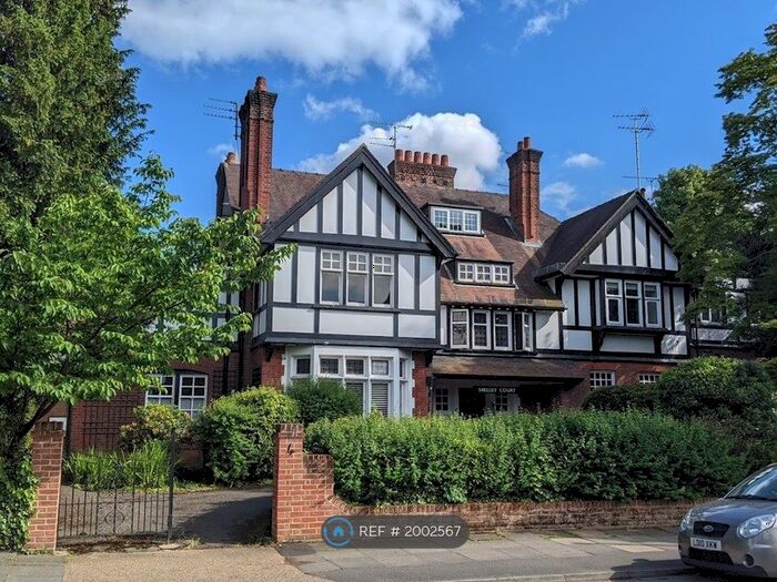 Studio To Rent In Shelley Court, Surbiton, KT6