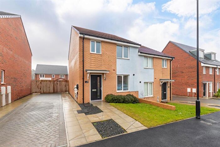 3 Bedroom Semi-Detached House For Sale In Poppy Place, Great Park, NE13