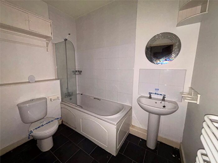 1 Bedroom Flat For Sale In New Crane Street, Chester, Cheshire, CH1