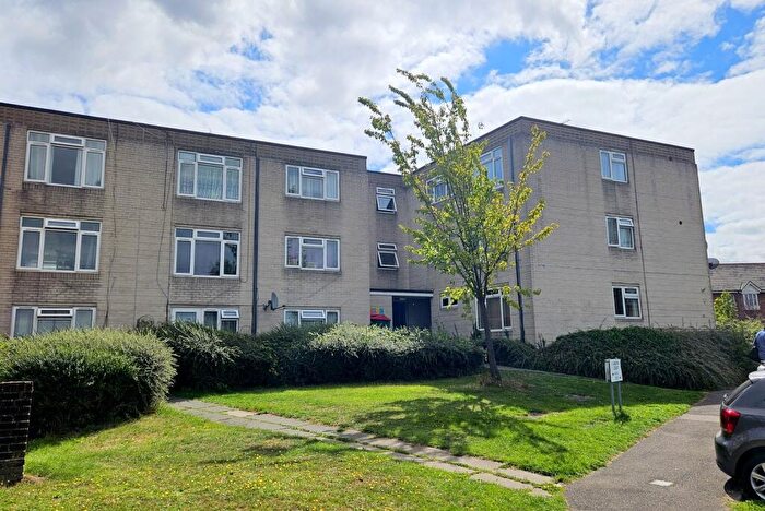 2 Bedroom Flat To Rent In Caburn Court, Crawley, West Sussex., RH11