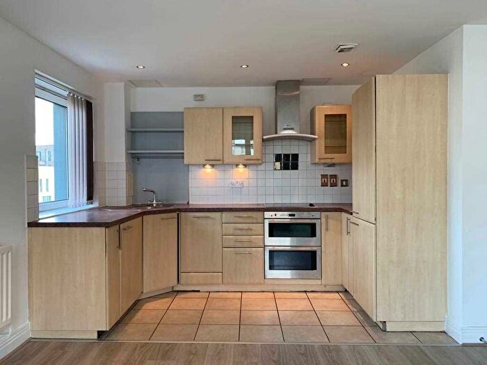 2 Bedroom Flat To Rent In Wards Wharf Approach, London, E16