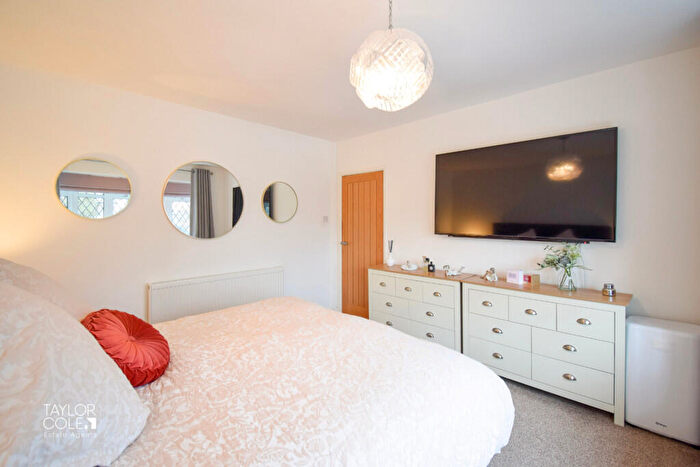 2 Bedroom Detached Bungalow For Sale In Tamworth Road, Amington, B77