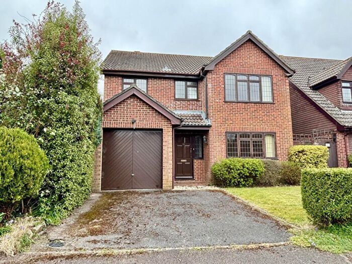 4 Bedroom Detached House For Sale In Forest Edge Road, Wareham, BH20