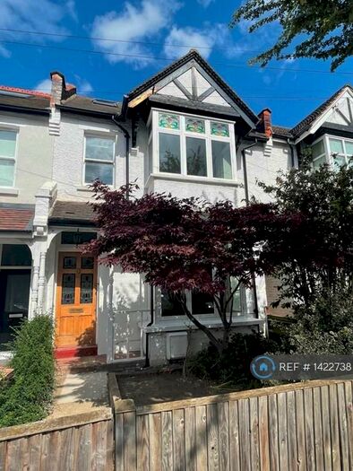 5 Bedroom Semi-Detached House To Rent In Chisholm Road, Croydon, CR0