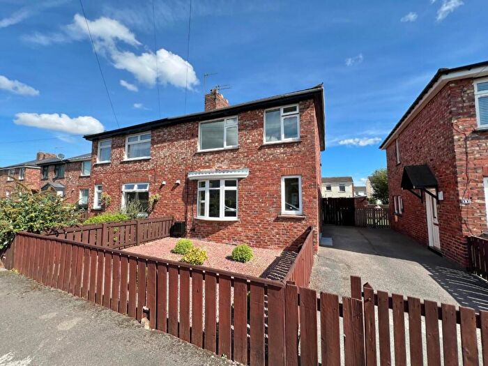 3 Bedroom Semi-Detached House For Sale In Central Avenue, Meadowfield, Durham, DH7