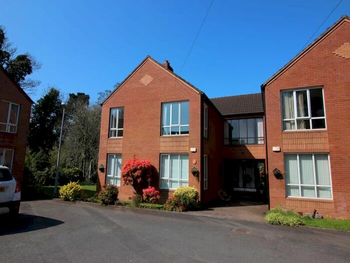 2 Bedroom Flat To Rent In Glenburn Court, Dunmurry, Belfast, BT17