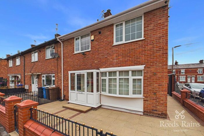 2 Bedroom End Of Terrace House For Sale In Gerald Road, Salford, Greater Manchester, M6