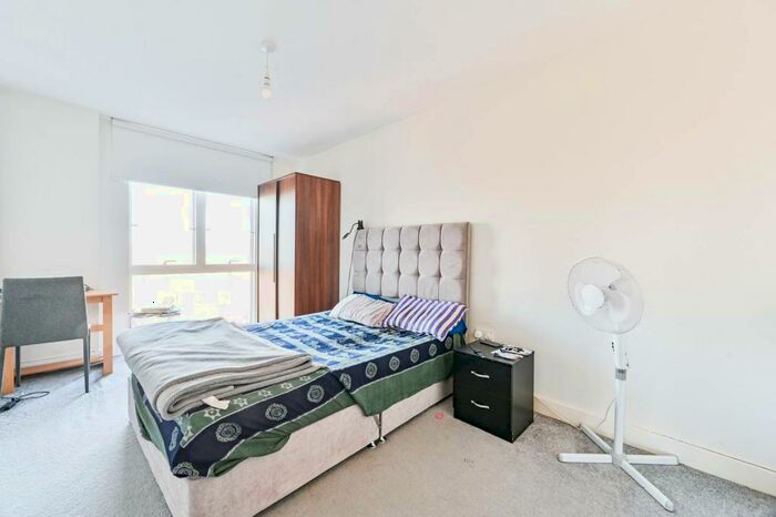3 Bedroom Flat To Rent In Gayton Road, Harrow, HA1