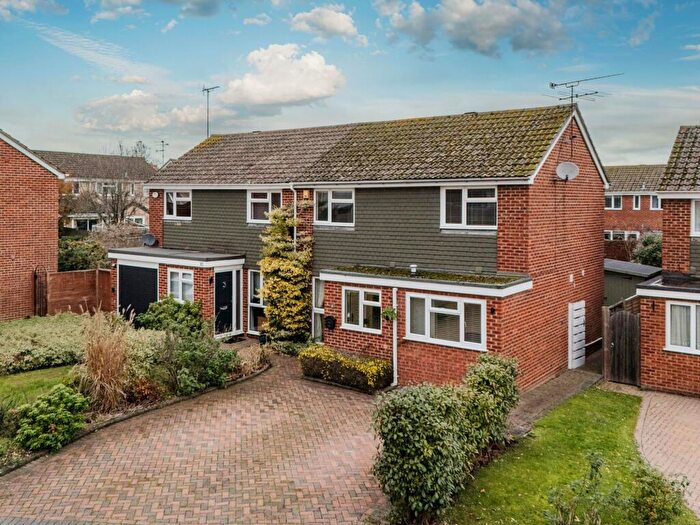 3 Bedroom Semi-Detached House For Sale In Bowyer Crescent, Wokingham, RG40