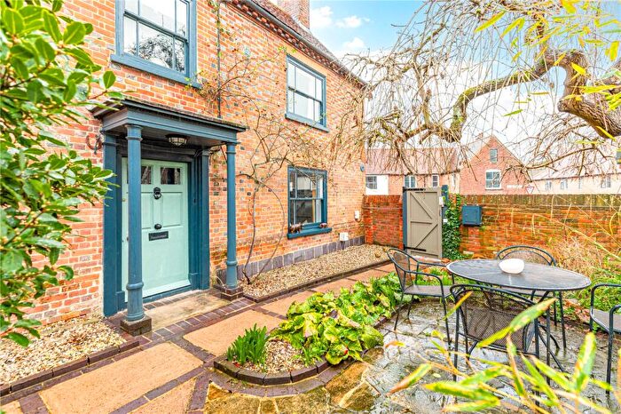 4 Bedroom Detached House For Sale In The Broadway, Lambourn, Hungerford, Berkshire, RG17