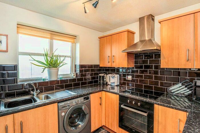 1 Bedroom Flat To Rent In 16 Thornhill Close, Blackpool, Lancashire FY4