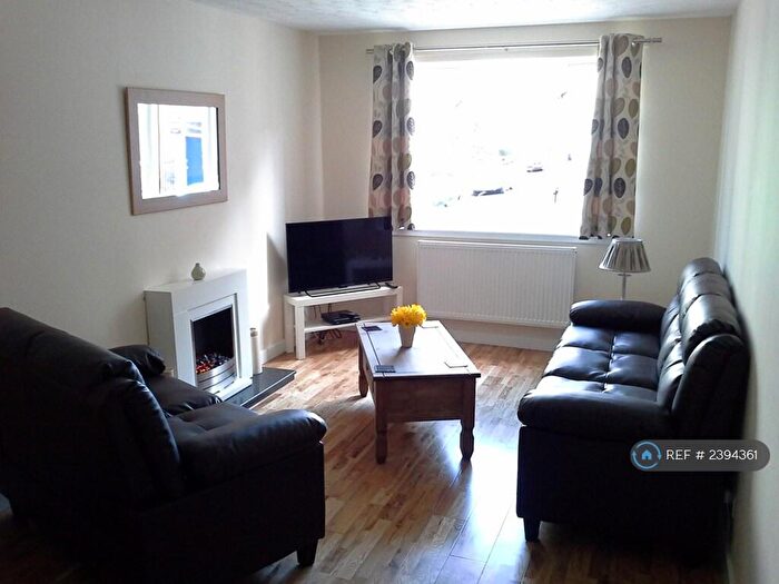 2 Bedroom Flat To Rent In Hawthornden Place, Edinburgh, EH7