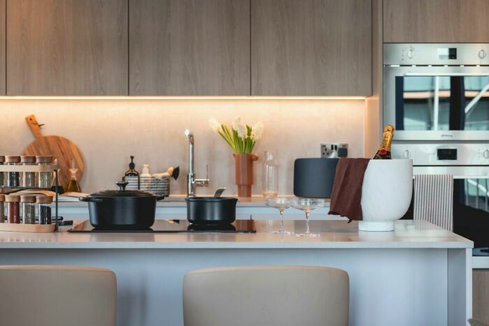 3 Bedroom Apartment To Rent In Nine Elms Lane, London, SW11