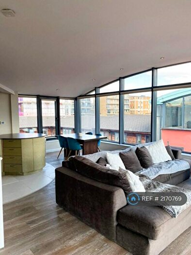 2 Bedroom Penthouse To Rent In Reservoir Studios, London, E1W