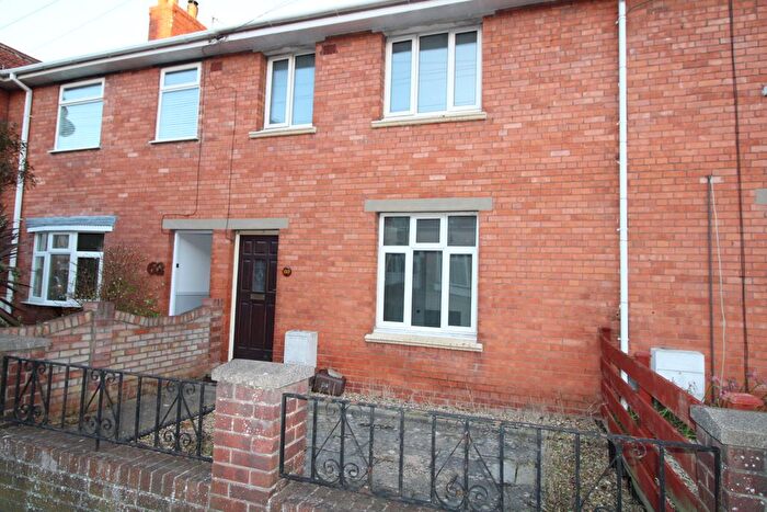 3 Bedroom Terraced House To Rent In Victoria Road, Bridgwater, TA6