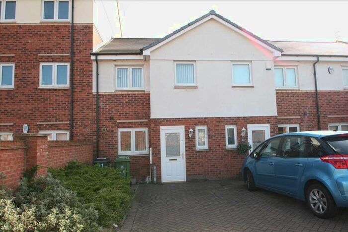 3 Bedroom Terraced House To Rent In Bittern Close, Dunston Riverside, Gateshead, NE11