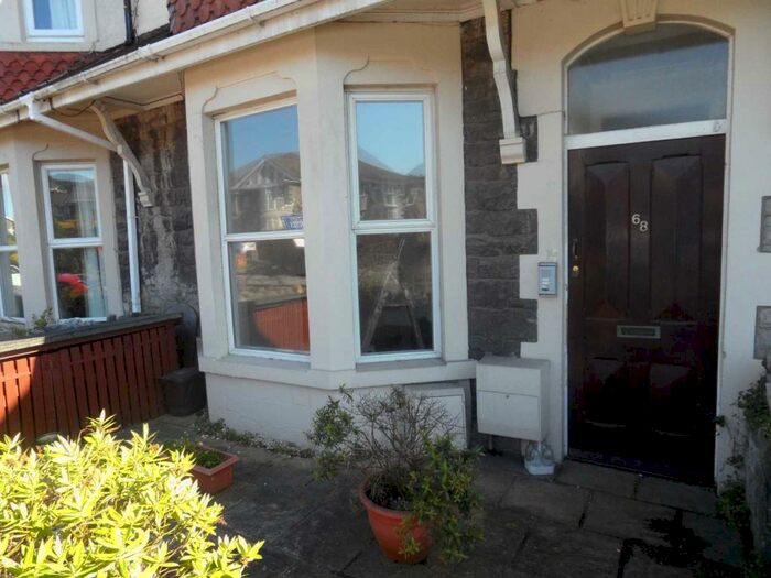 2 Bedroom Apartment To Rent In Milton Road, Weston Super Mare, BS23