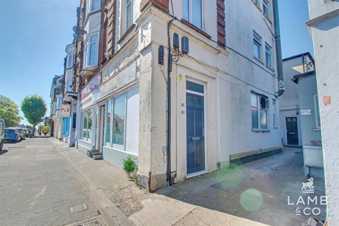 2 Bedroom Flat To Rent In Carnarvon Road, Clacton-On-Sea, CO15